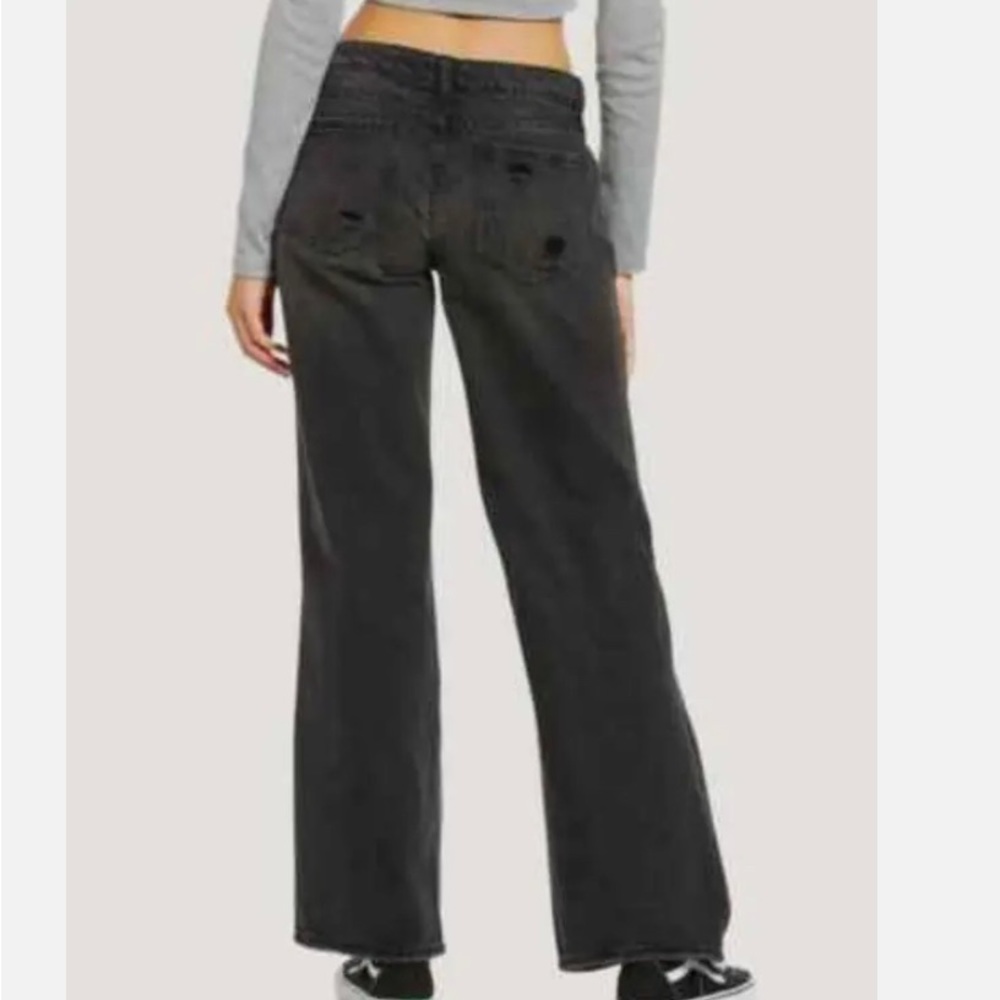 BP Women's NWT Destroyed Low Rise Wide Leg Jeans Size 30- Black Wash - Picture 2 of 10